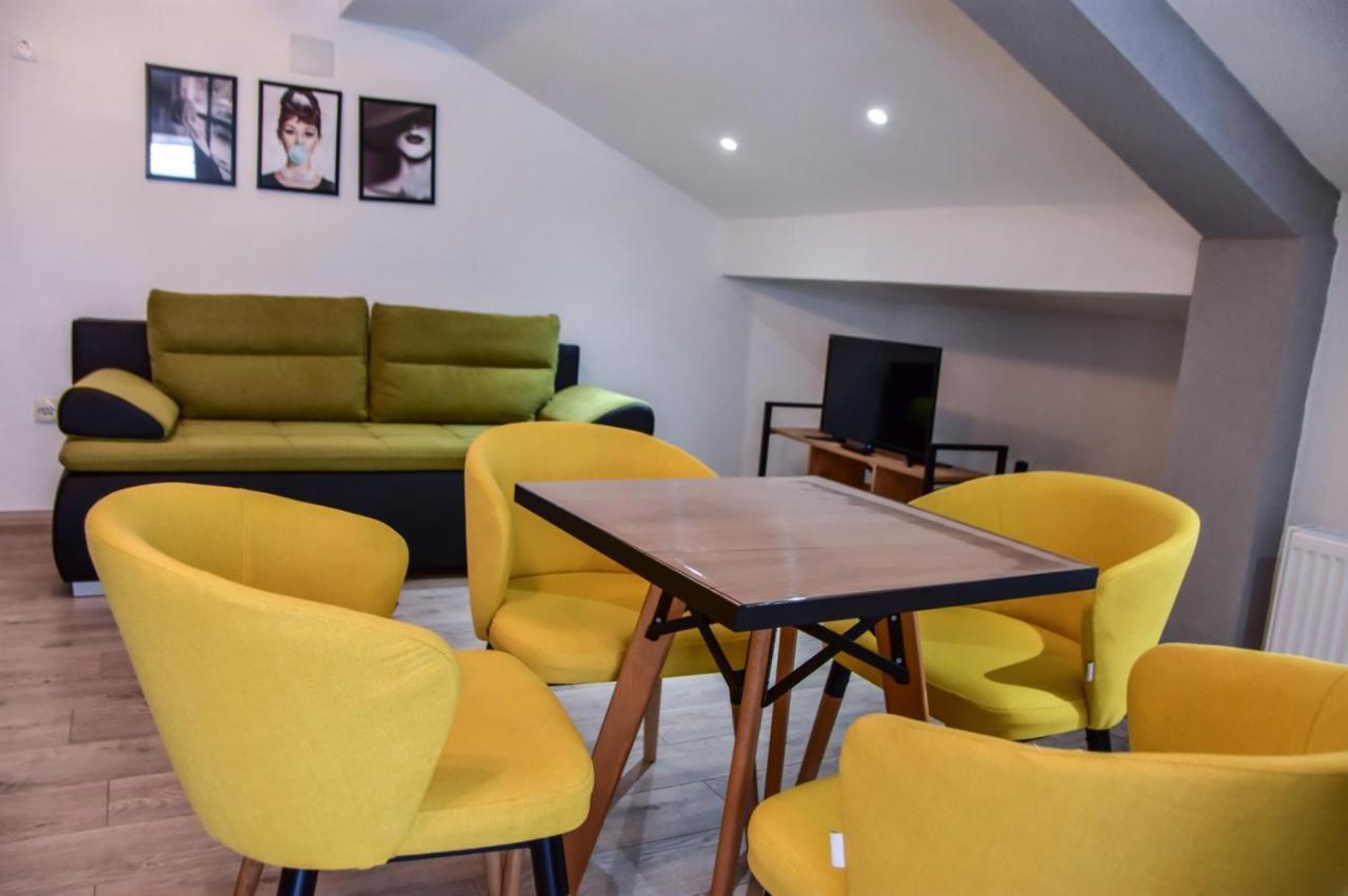 Papi Apartments Kruševo Exteriör bild