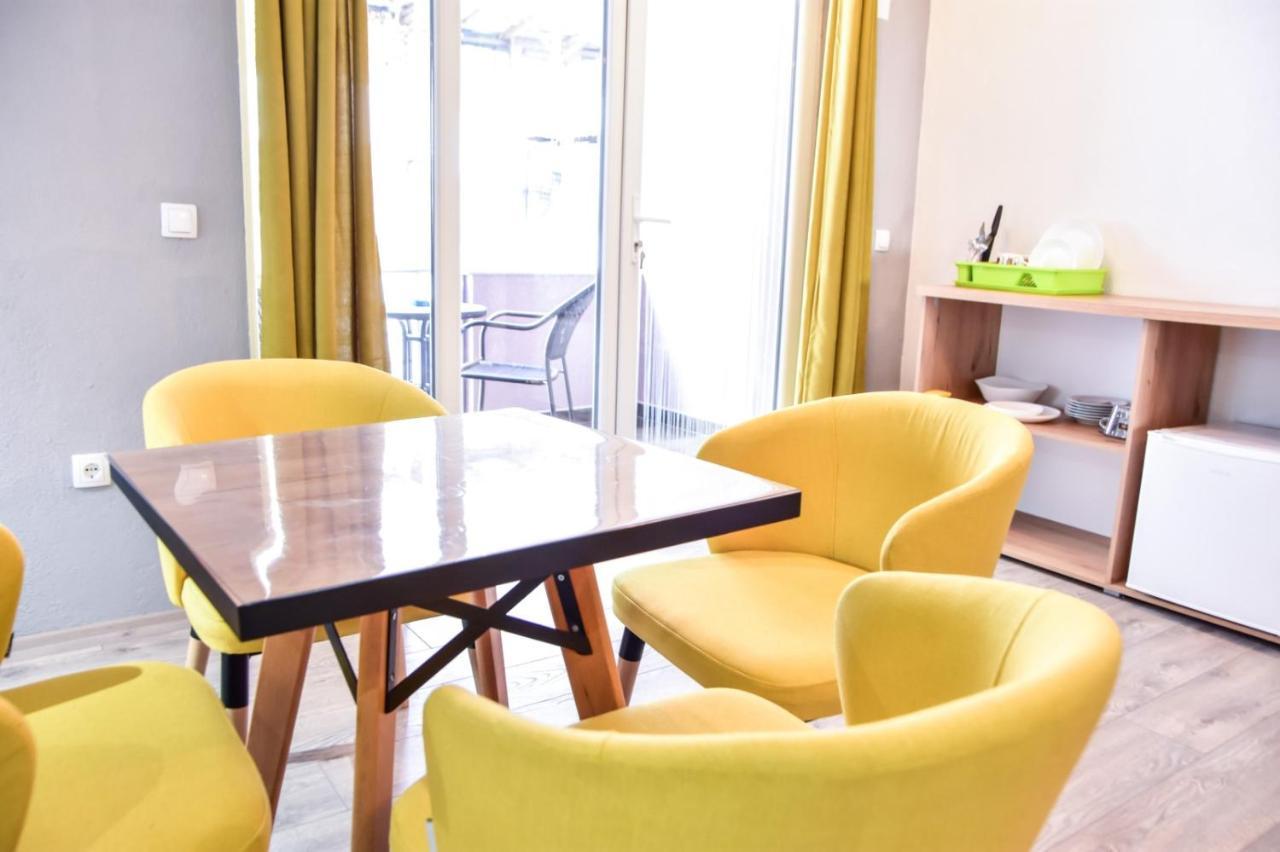 Papi Apartments Kruševo Exteriör bild