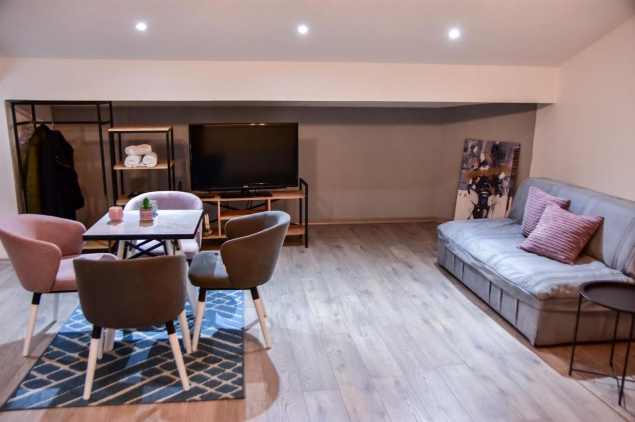 Papi Apartments Kruševo Exteriör bild