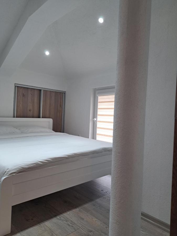 Papi Apartments Kruševo Exteriör bild